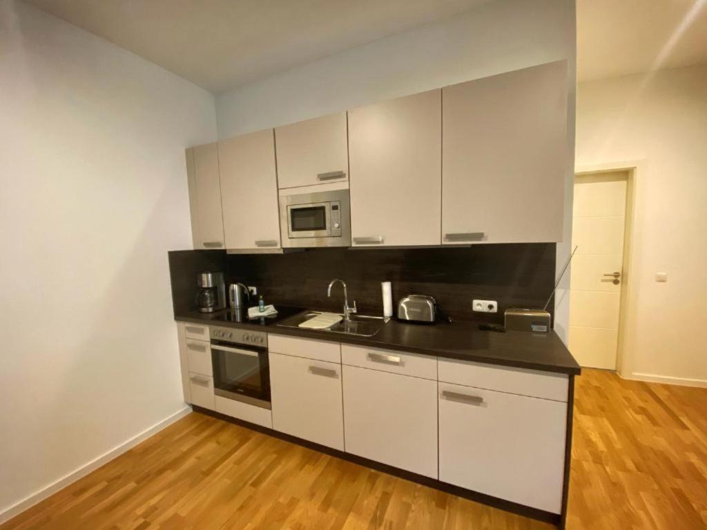 Apartments Am Kaisersaal Эрфурт Экстерьер фото